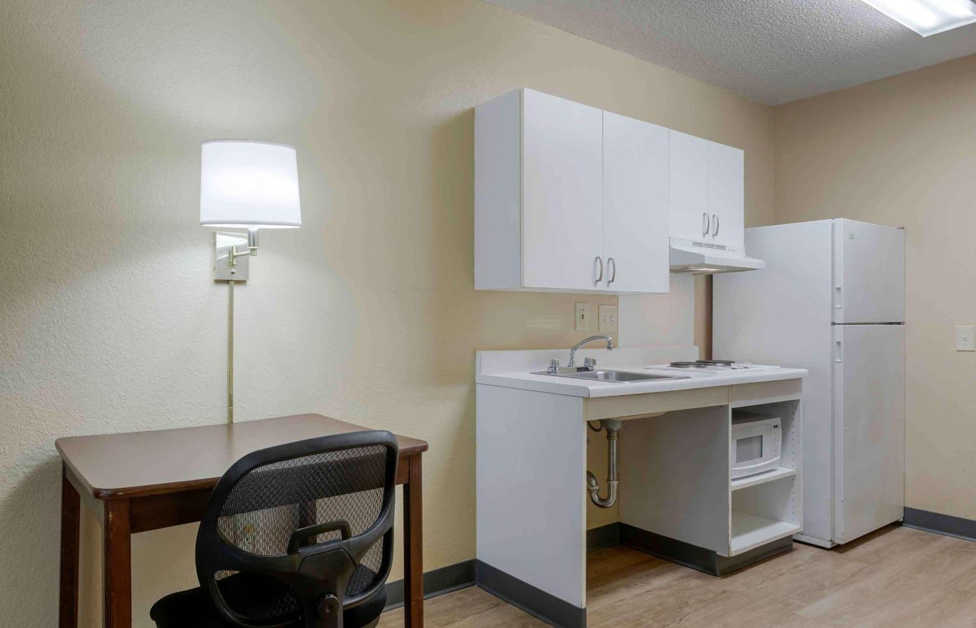 Extended Stay America Select Suites - Jacksonville - Lenoir Avenue East Zewnętrze zdjęcie