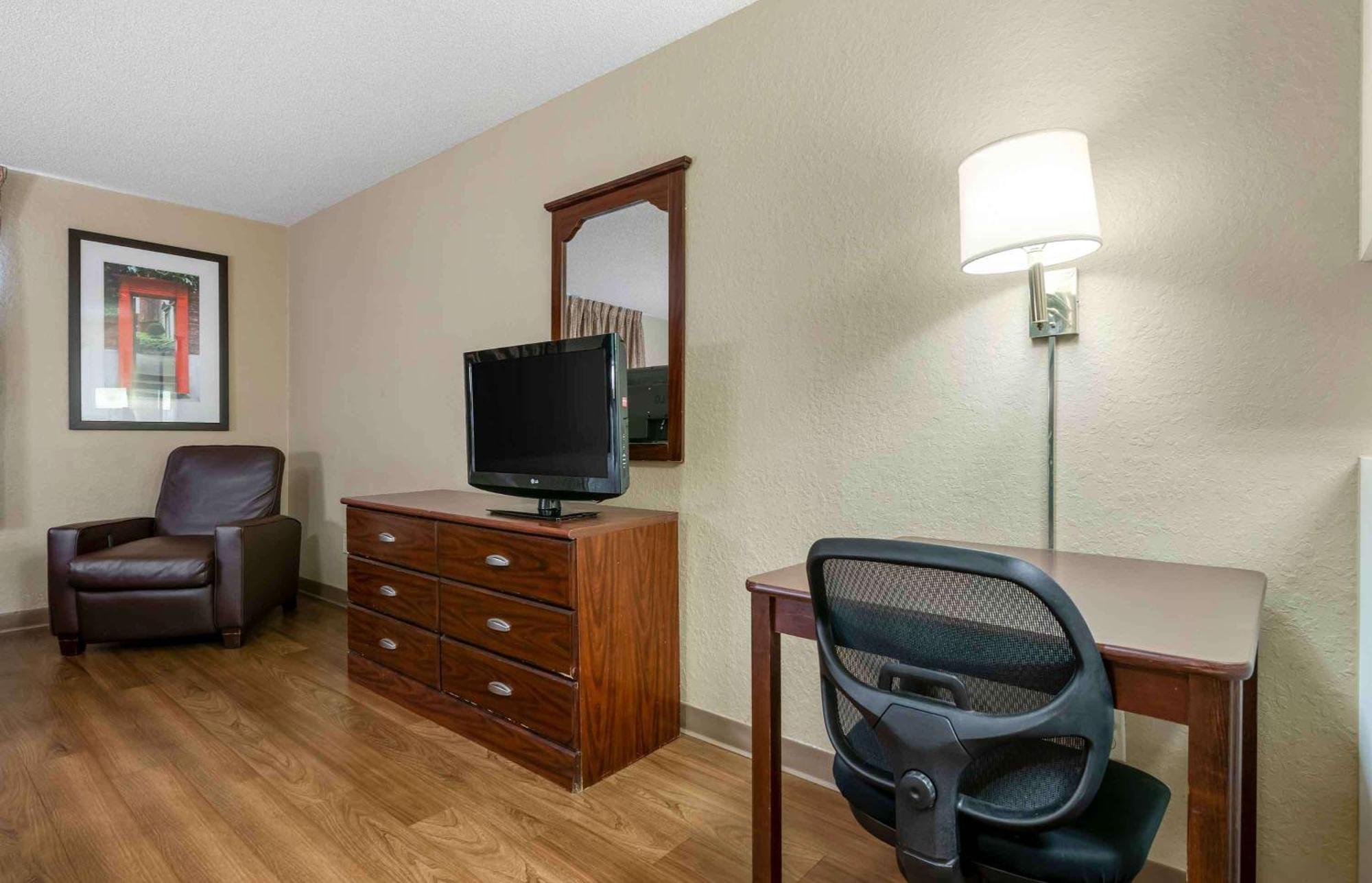 Extended Stay America Select Suites - Jacksonville - Lenoir Avenue East Zewnętrze zdjęcie