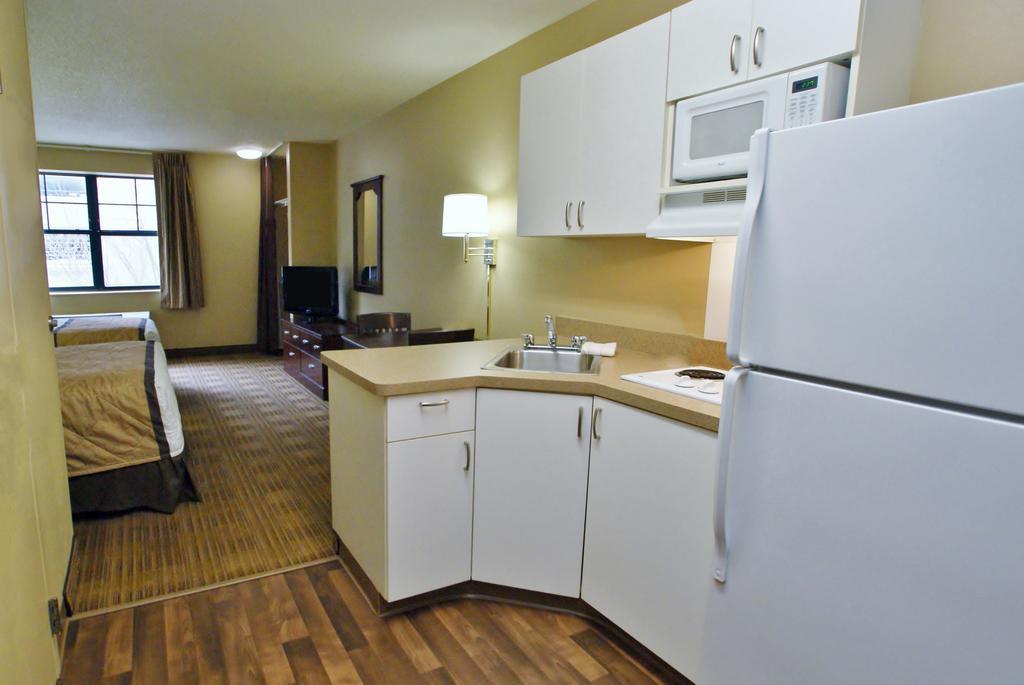 Extended Stay America Select Suites - Jacksonville - Lenoir Avenue East Zewnętrze zdjęcie